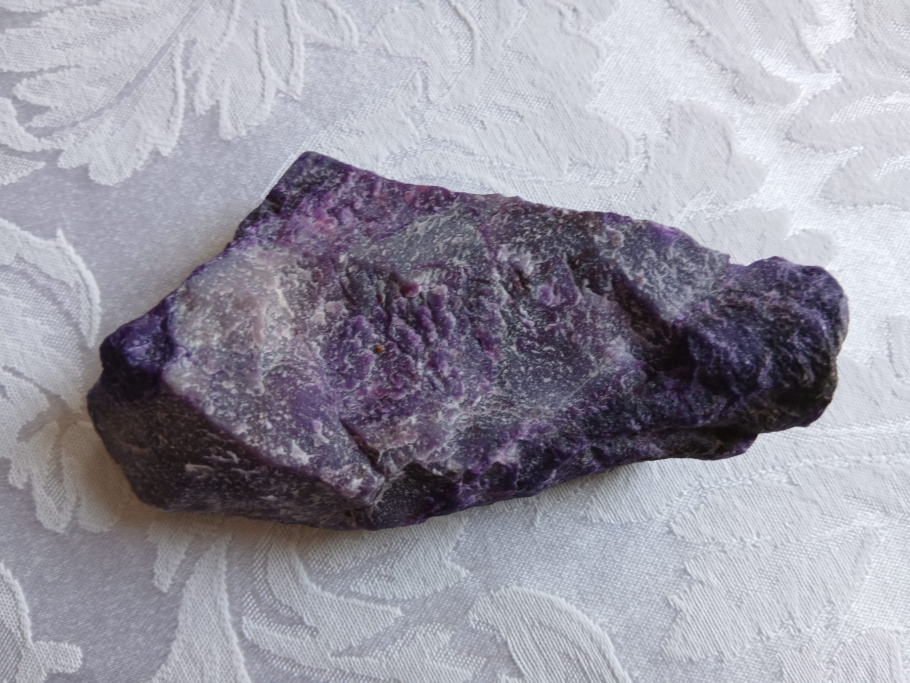 Minerali & Pietre curative: Riesen rohen violetter Sugilith AAA 212g – Usato da Zürich venduto da anna3929 7