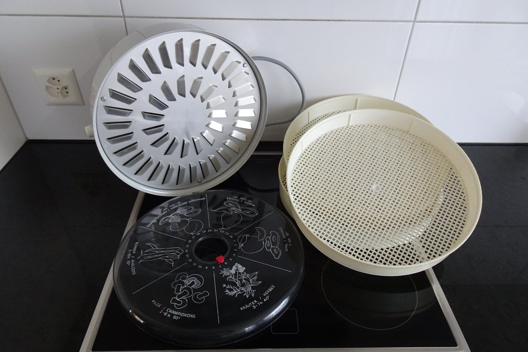 Stöckli Elettrodomestici da cucina: Stöckli Dörrautomat – Usato da Wil SG venduto da marmid 2