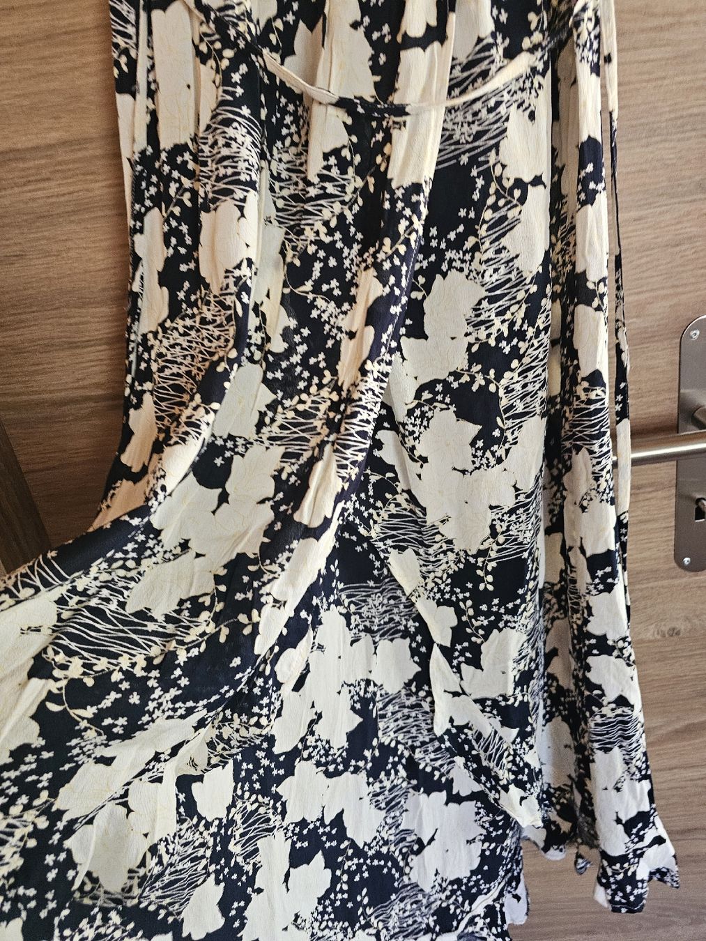 Lotti di vestiti: 3 Sommerkleider L  – Usato da Mörel venduto da camasaro 4