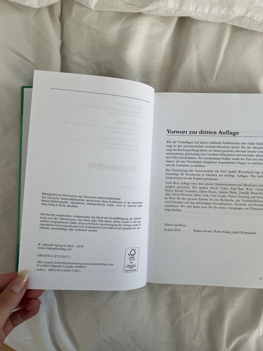 Bücher: Grundrechte – Gebraucht aus Zürich von hannah.liaaa 1