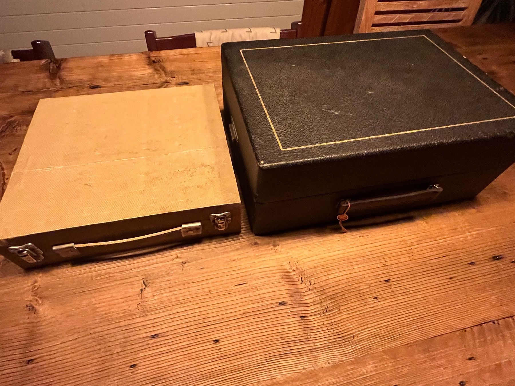 Thorens Plattenspieler: Thorens Koffer-Grammophon – Gebraucht aus St. Peterzell von andrea2012 4