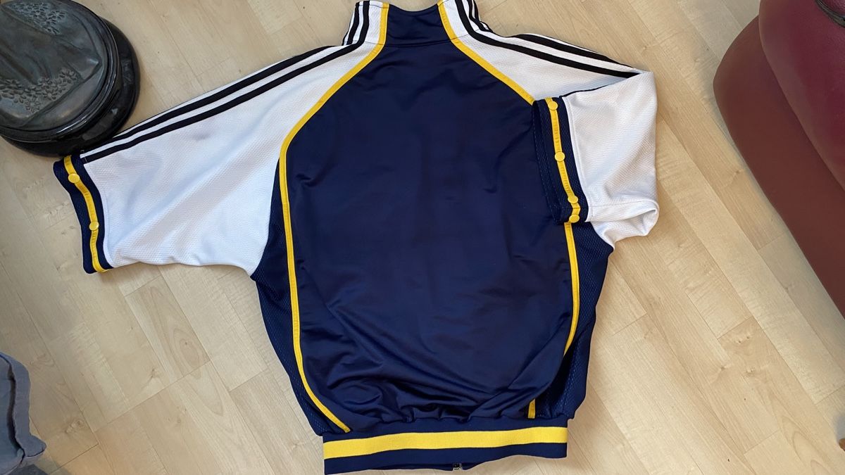 Adidas Jacken: Vintage Adidas Jacke – Gebraucht aus Obfelden von tan_9lj9 1