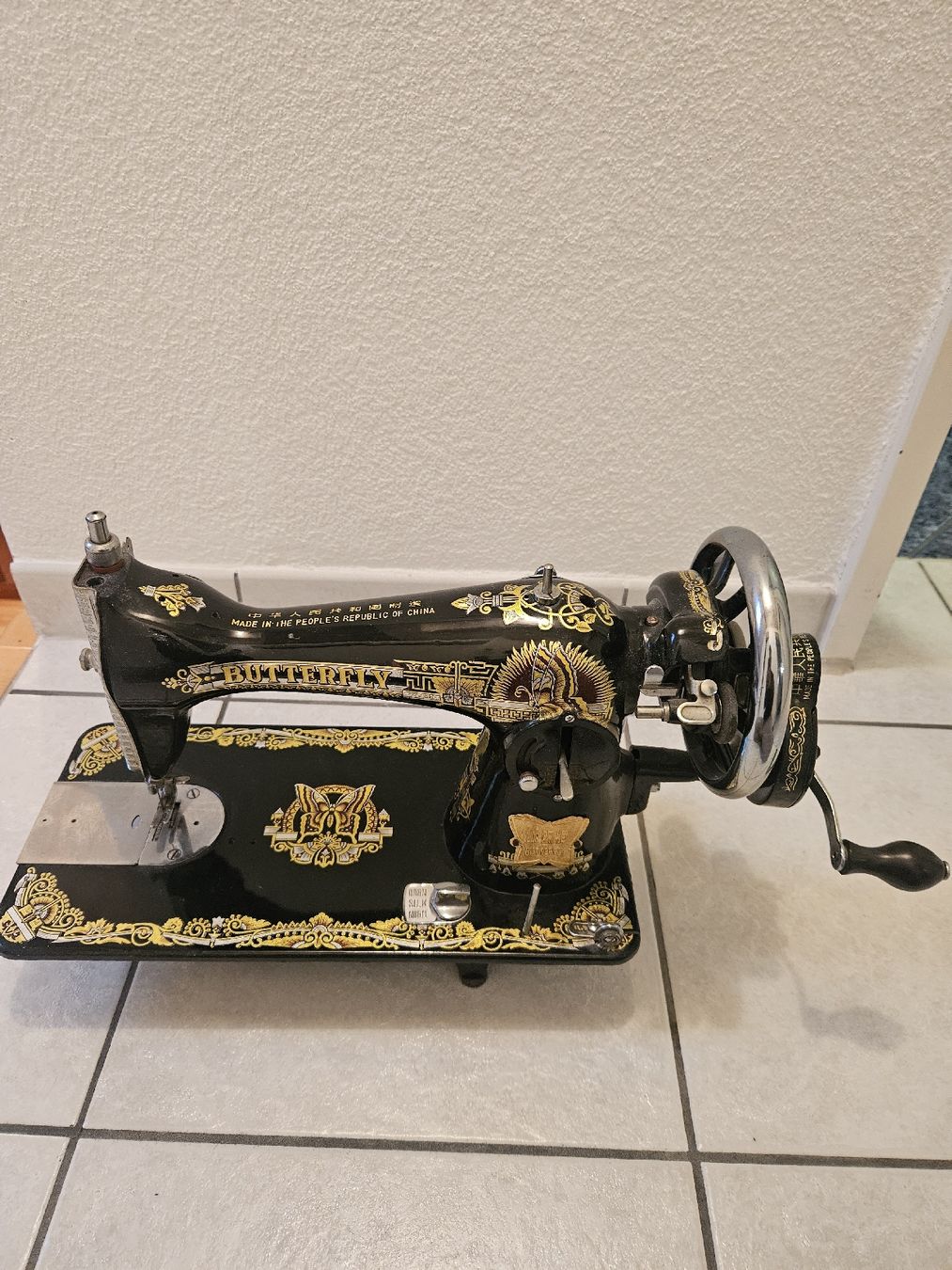 Macchine da cucire: Nähmaschine – Usato da Zürich venduto da pintolino 4