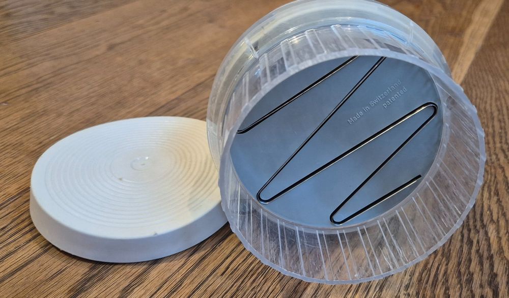 elektrische Zyliss Raffel mit 4 Scheiben + Zwiebelhacker (Gebraucht) in ...