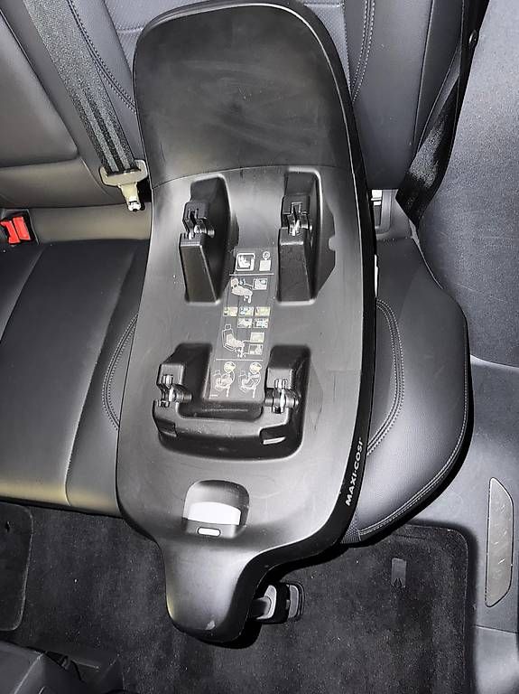 Auto-Kindersitze: Kindersitz Isofix Station Maxi Cosi – Gebraucht aus Lengwil von alchuina 1
