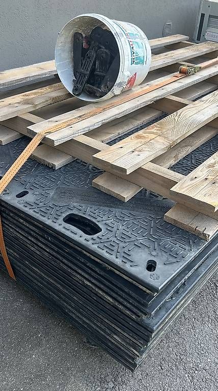 Rivestimenti per pavimenti: Schwerlastplatte Isotrack L 60t – Usato da Muri AG venduto da maettu- 4