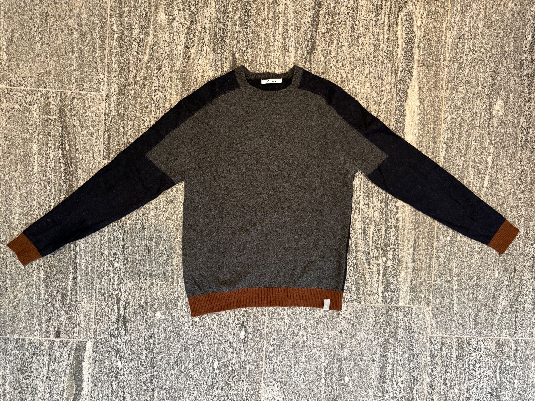 Maglioni & Felpe: Grey, dark blue AT.P.CO mens wool pullover – Usato da S. Vittore venduto da via_h2nb