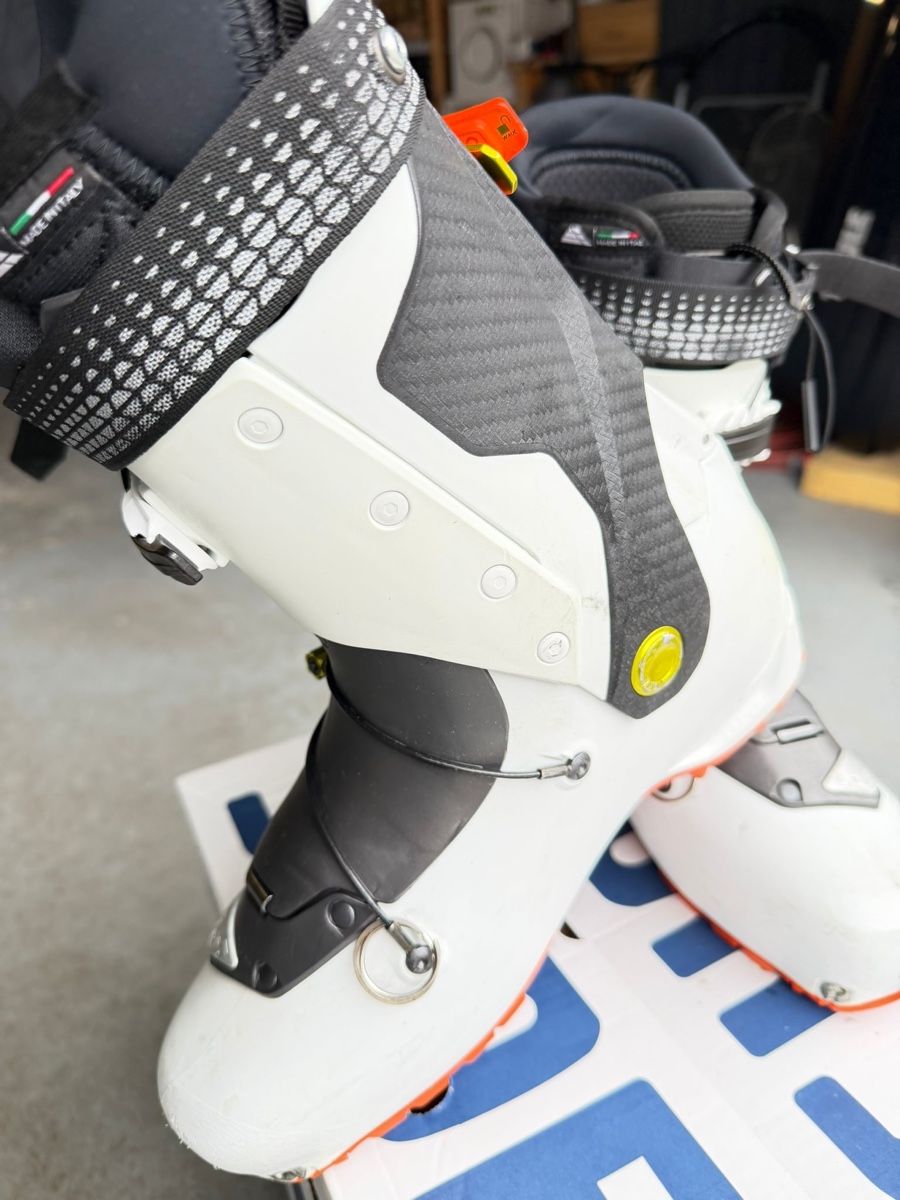 Scarpe da uomo: Scarponi sci alpinismo – Usato da Tremona venduto da lau_8fzg 3