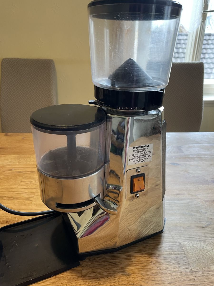 Küchengeräte: Gastro Kaffeemühle Anfim Milano – Gebraucht aus Flawil von Naphtali 2