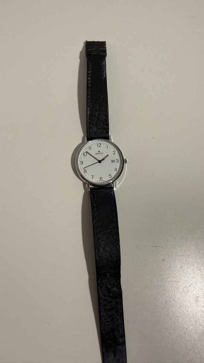 Mondaine Orologi: M-Watch M7607.800 – Difettoso da Däniken SO venduto da sunnyresales