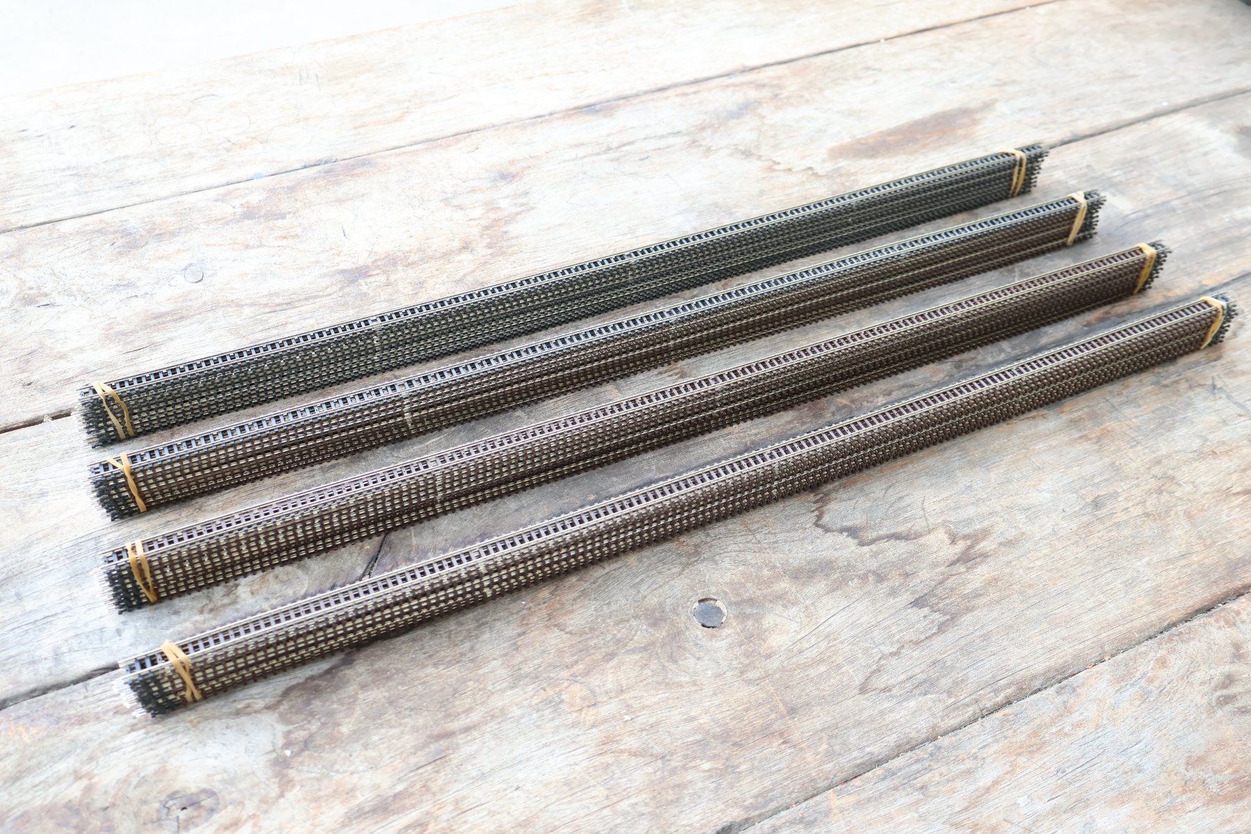 Fleischmann Modellini di ferrovie: Fleischmann/ROCO 40 x langes Flexgleis 22201 - Spur N – Usato da Winterthur venduto da Monstera 3