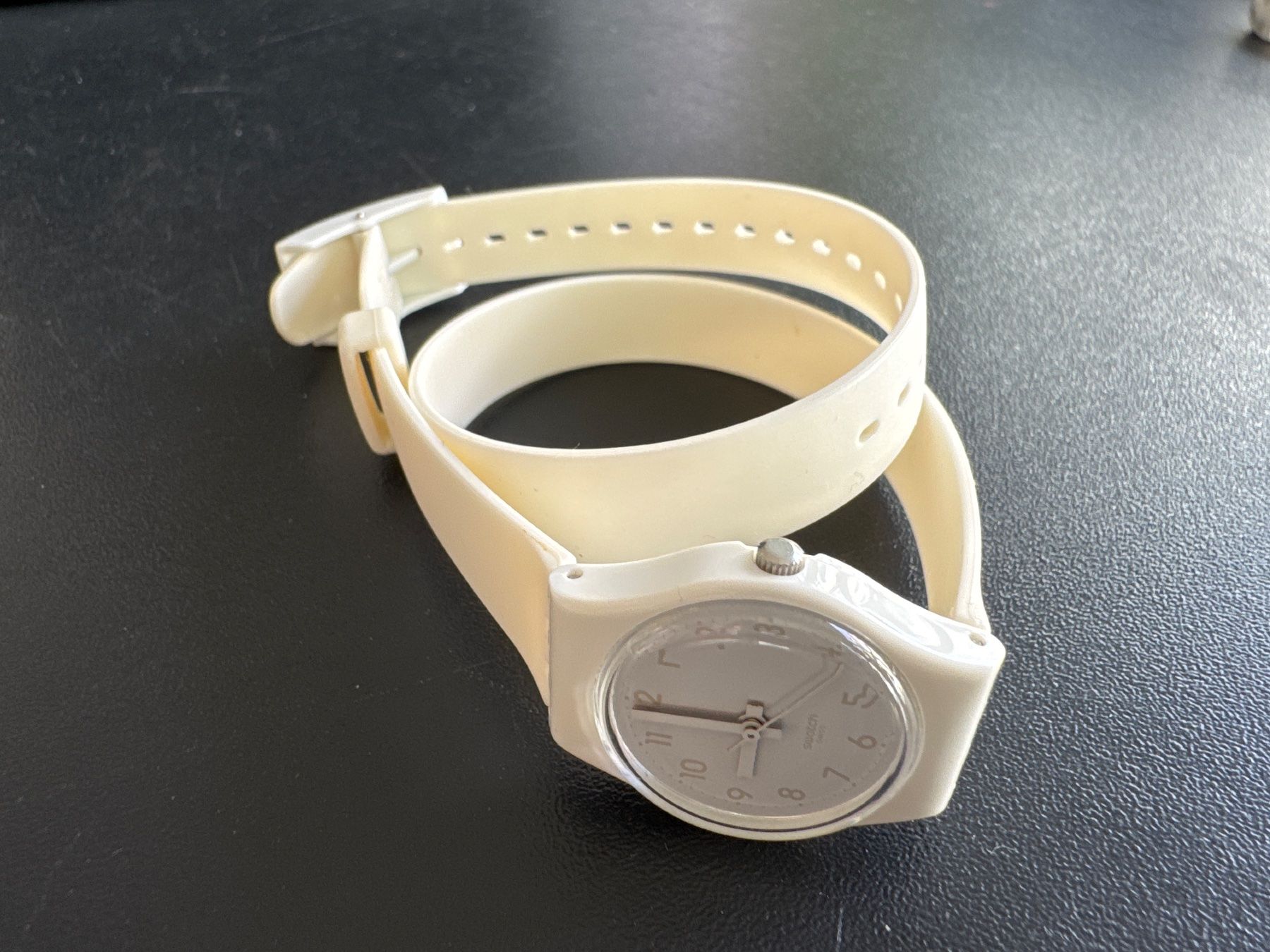 Swatch Uhren: Swatch "Lady double tour" blanche - collector – Neu (gemäss Beschreibung) aus Zürich von odi_ldv8