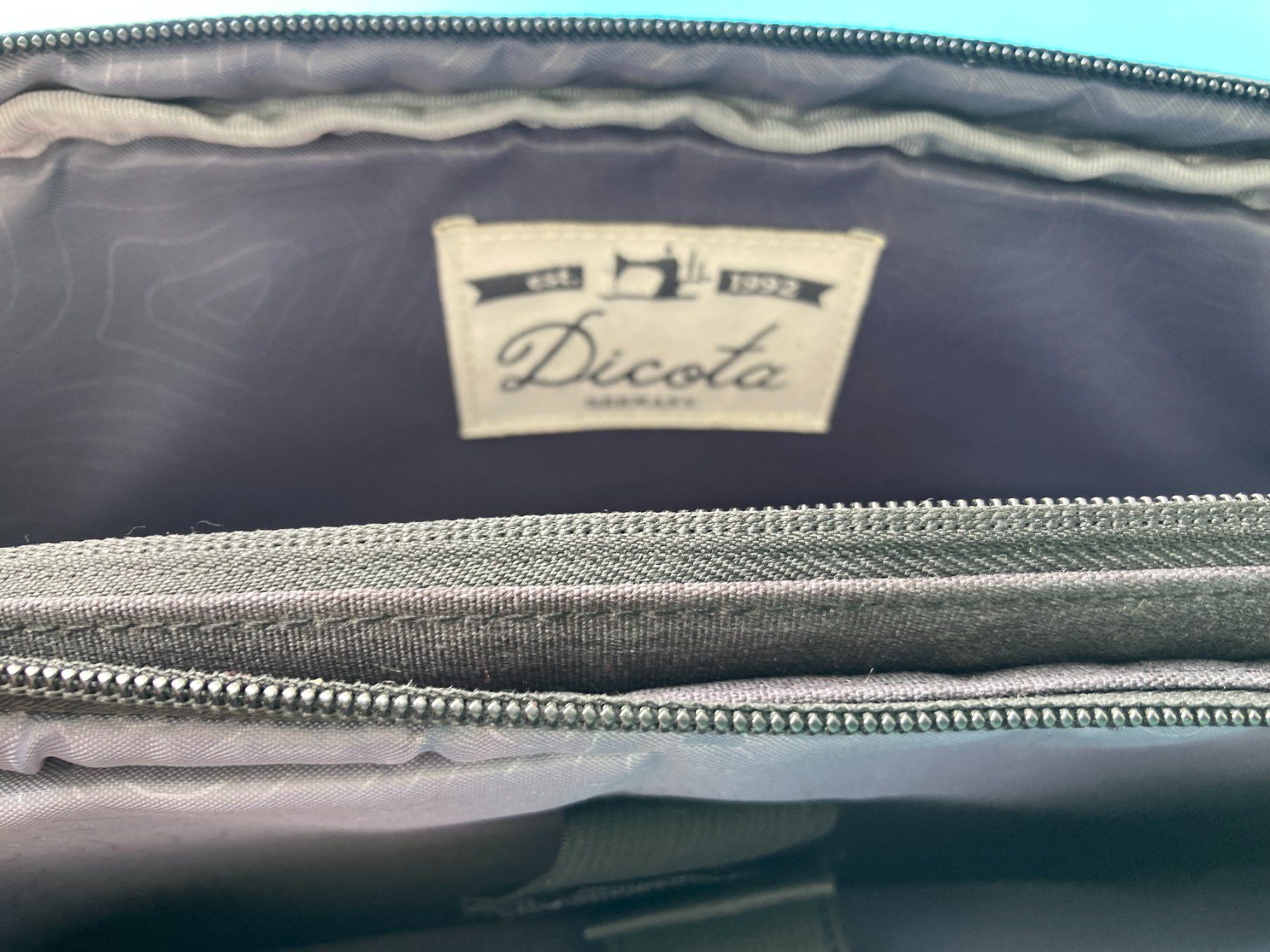 Borse: Dicota Laptoptasche Business Uni mit vielen Fächern – Usato da Subingen venduto da ArtBead 2