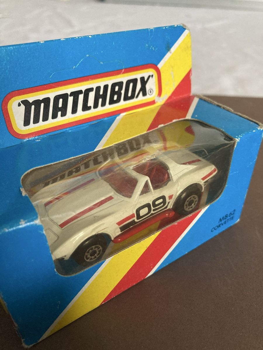 Matchbox Modellautos: Matchbox MB 62 Corvette Spielzeugauto mit Box 1981 – Gebraucht aus Aarwangen von to-hirschi