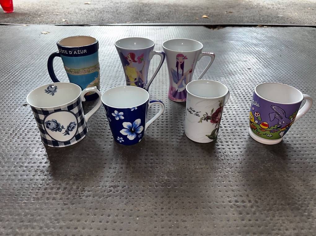 Tasses: 7 belles tasses – Neuf (Voir description) à Lausanne par sab_d2cq