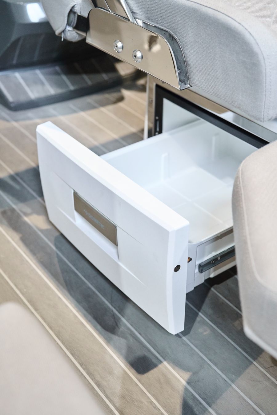 Yamarin Boote: Yamarin 67DC – Neu und originalverpackt aus Biel/Bienne von BootszentrumBiel 8