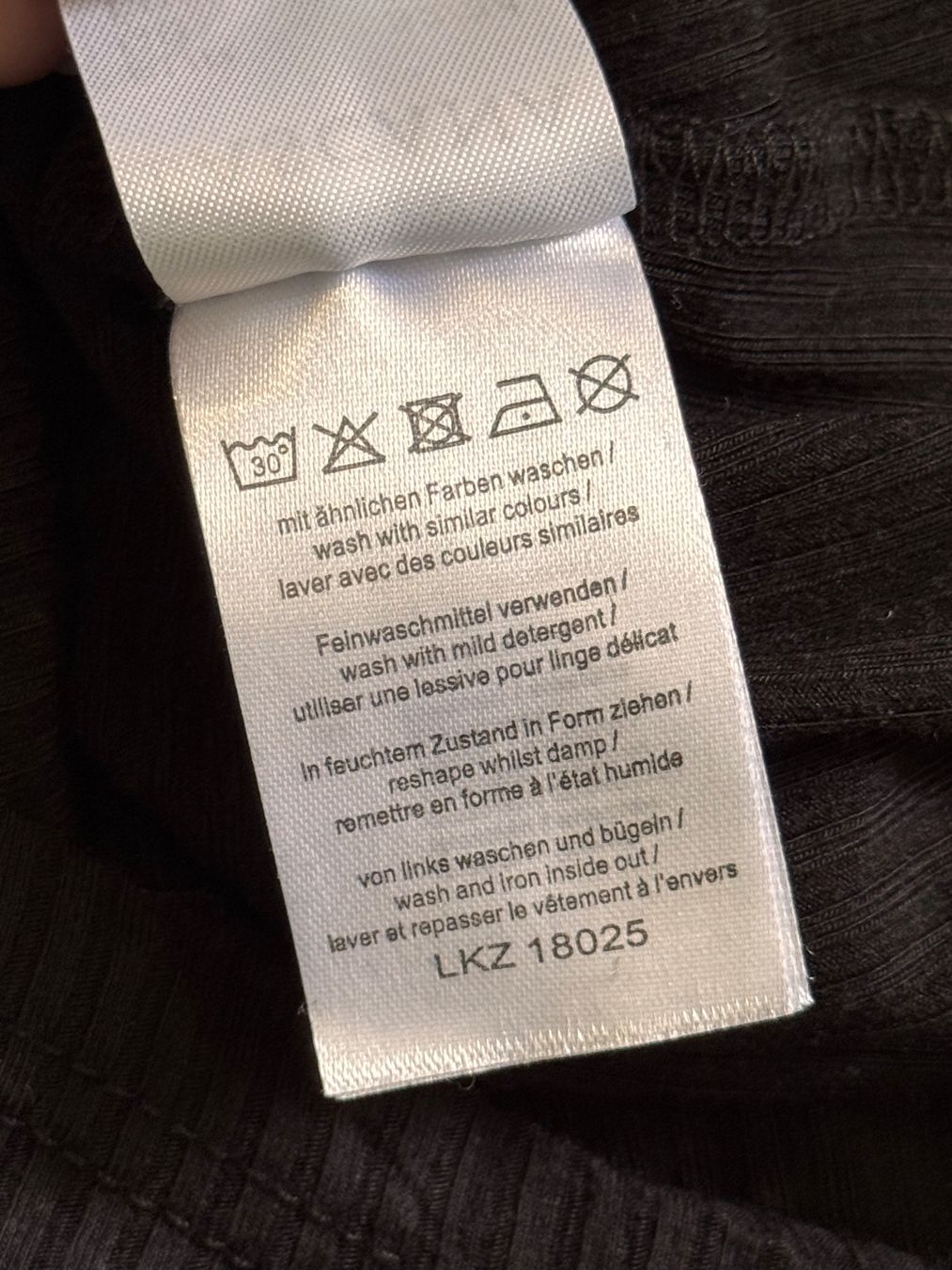Lascana Maglioni & Felpe: Langarmshirt Pullover Lascana Gr. 32/34 Schwarz – Usato da Rothrist venduto da Fondgruebe 4
