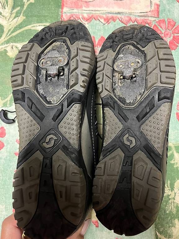 Scott Scarpe da donna: SCOTT Fahrradschuhe mit Klick Grösse 40 – Usato da Oberglatt ZH venduto da sglattibrocki 2