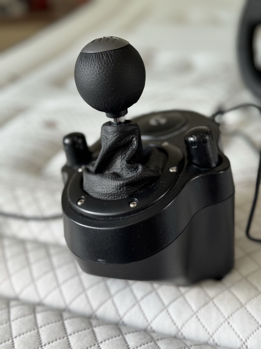 Logitech Controller: Simulation Schaltung für Lenkradkonsollen – Nuovo (secondo la descrizione) da Kloten venduto da and_9mqp 2