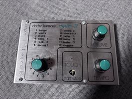 Boîte à rythmes Electro-Harmonix Rhythm-12 avec adaptateur