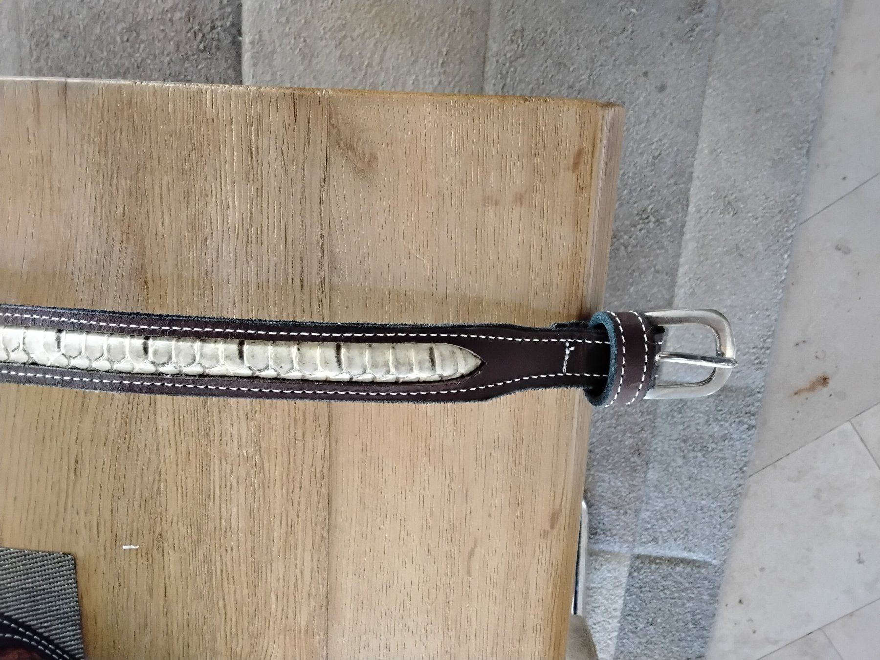 Cinture: Ledergurt mit Schlangenhauteinsatz – Usato da Bazenheid venduto da Gogo50 1