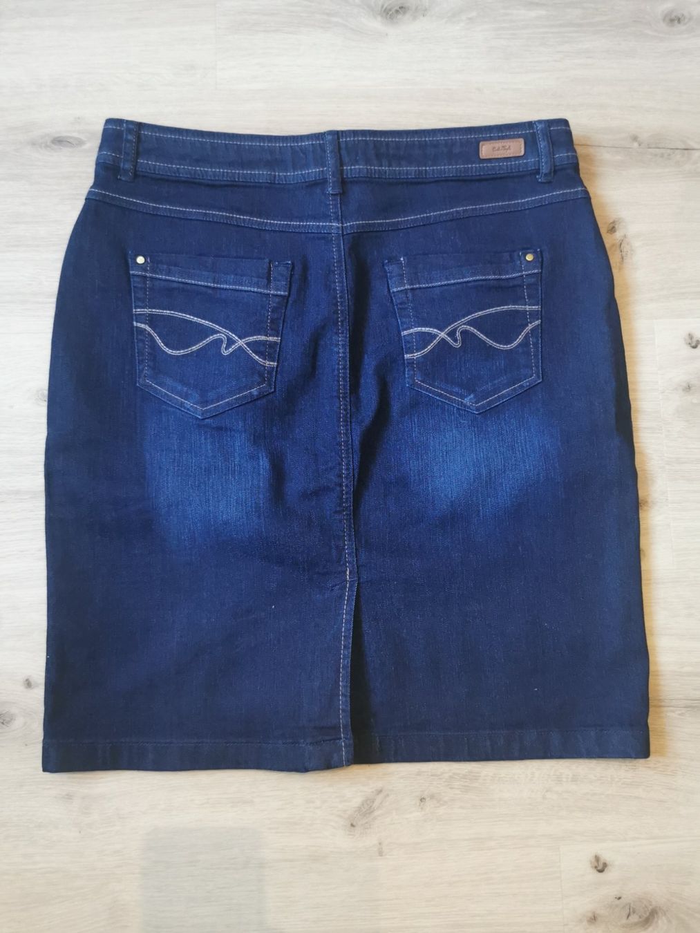 Gonne: Damen Jeansrock Knielang – Usato da Grosswangen venduto da Weidhof6 1