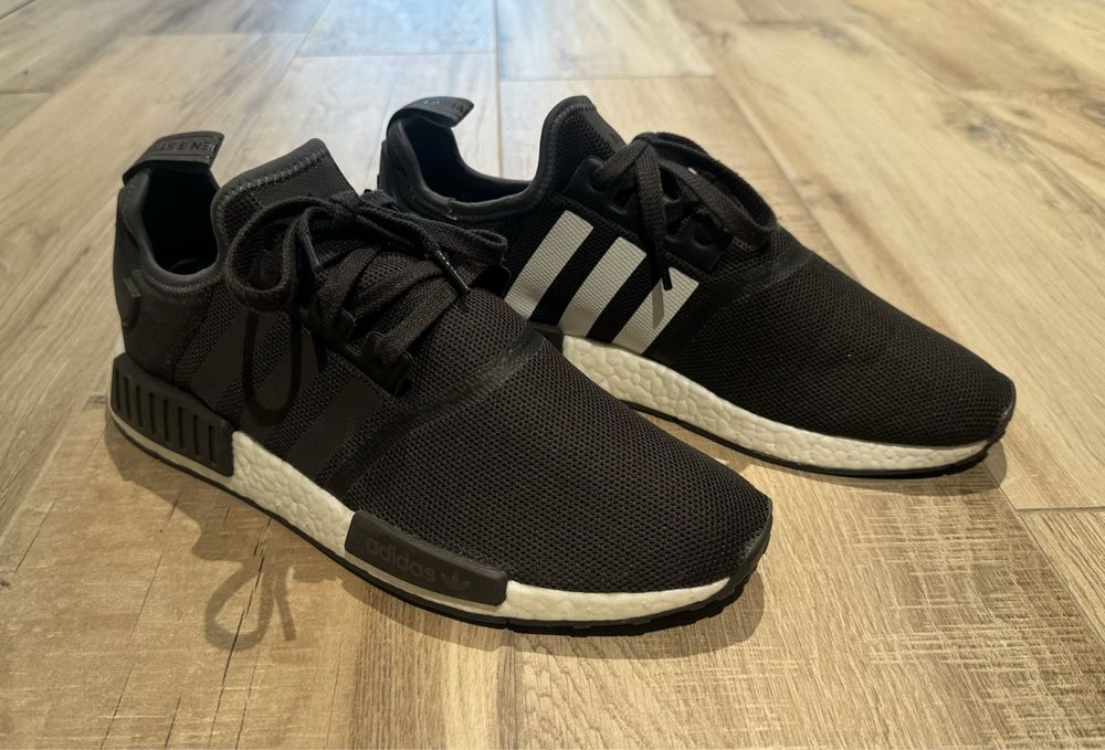 Adidas nmd r1 trace grey metallic sale
