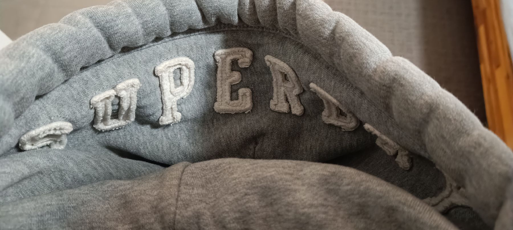 Canottiere & Pantaloni: Felpa con cappuccio Superdry – Usato da Bellinzona venduto da gab_t52k 3
