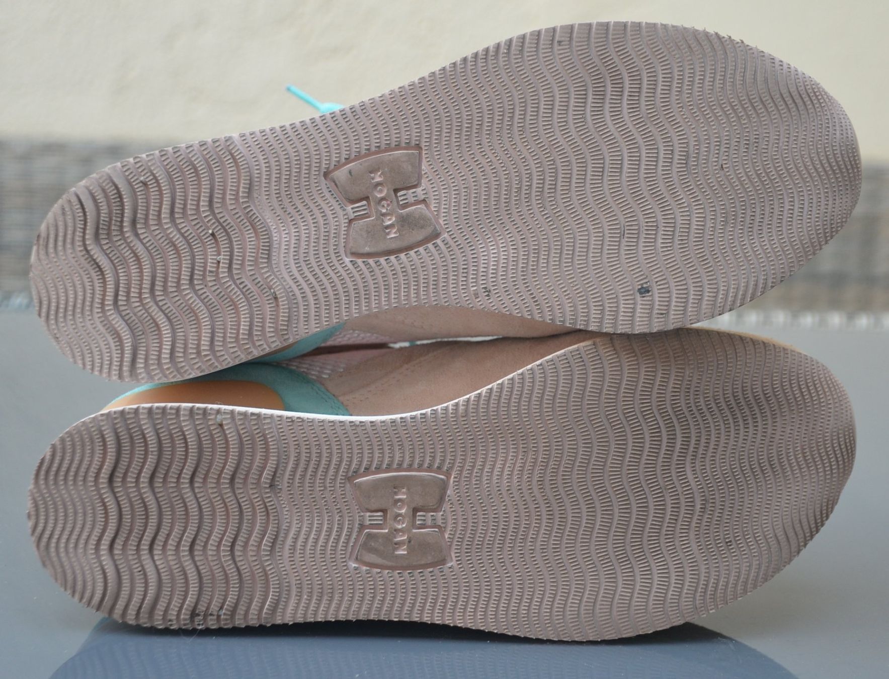 Hogan Scarpe da donna: Sneakers Hogan .38 – Usato da Collonges venduto da Allegree 5