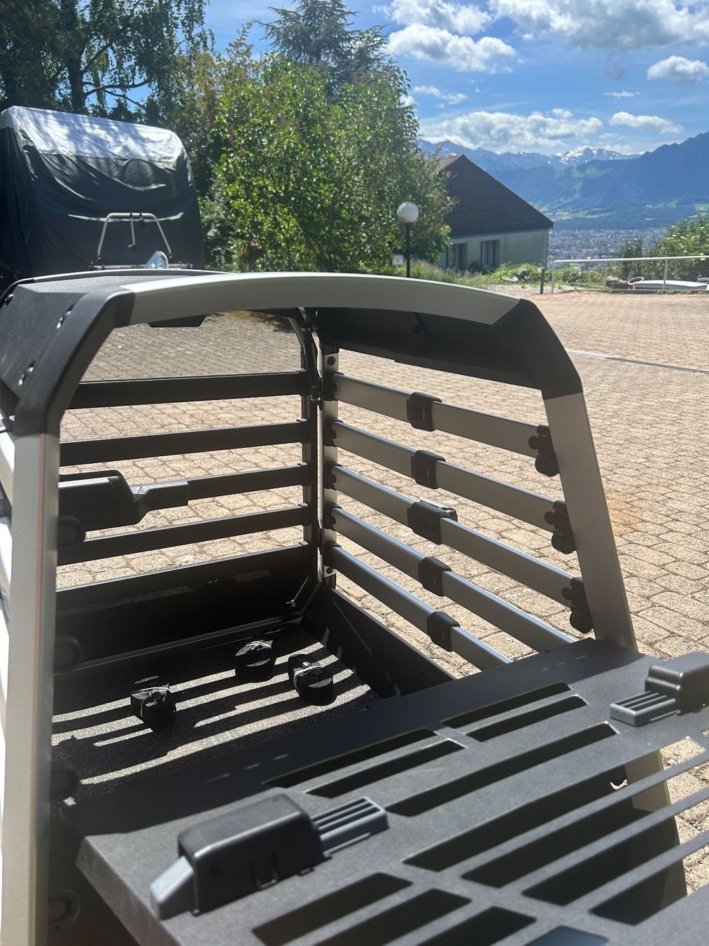 Gabbie, trasporto & Sicurezza: Hundebox Thule – Usato da Fahrni b. Thun venduto da achilleus-wwf 3