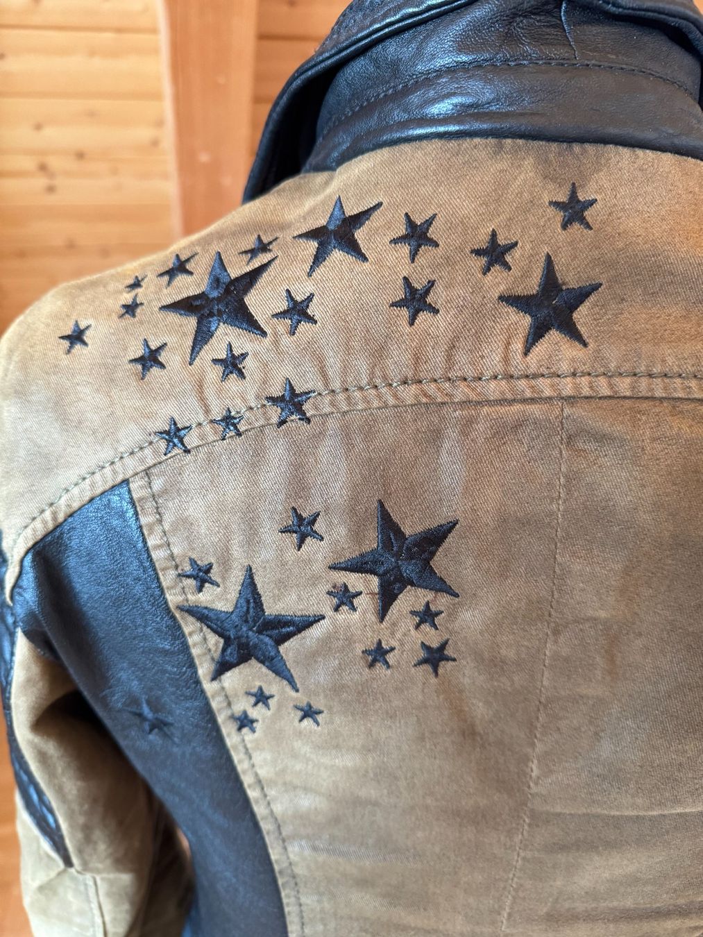 Jacken: Coole Jacke mit Ledereinsätzen – Neu (gemäss Beschreibung) aus Stäfa von Mofi8712 5