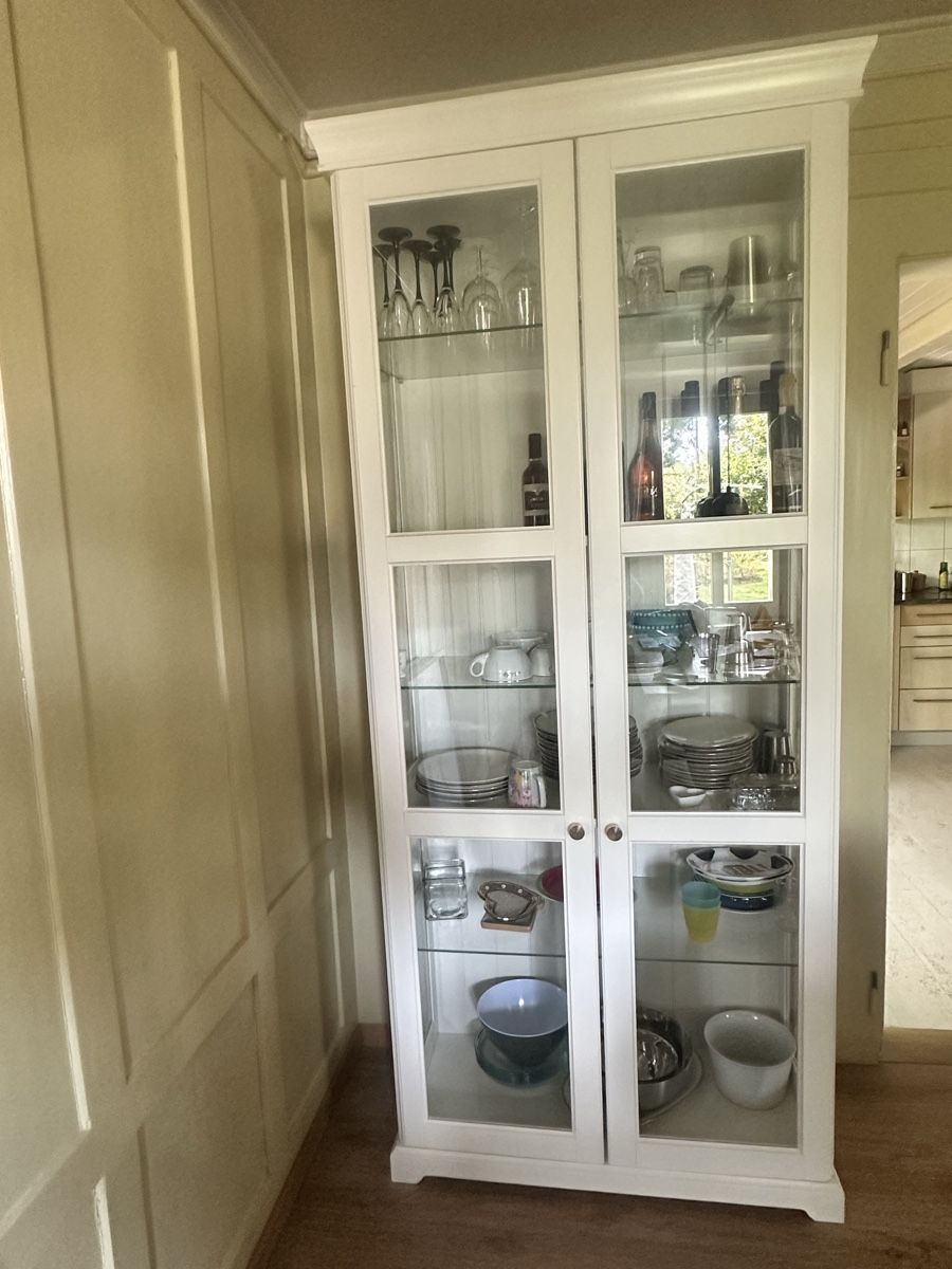 Vitrinen: Glasvitrine – Gebraucht aus Thun von Wildwheels.co 1