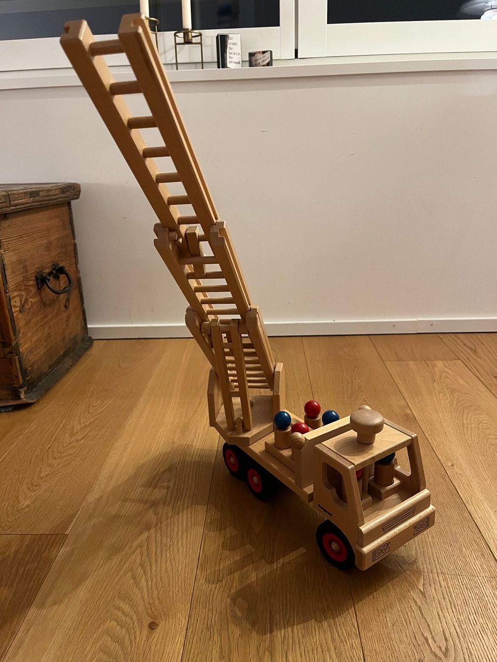 Giocattoli: Feuerwehrauto aus Holz – Usato da Herrliberg venduto da This1999 5