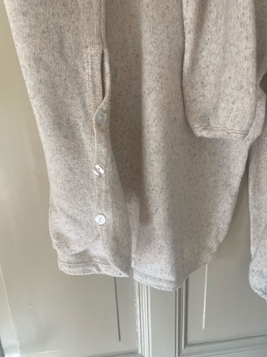Lots de vêtements: Lot de pulls d’allaitement / grossesse XL – D'occasion à Fribourg par noh_8sl2 1