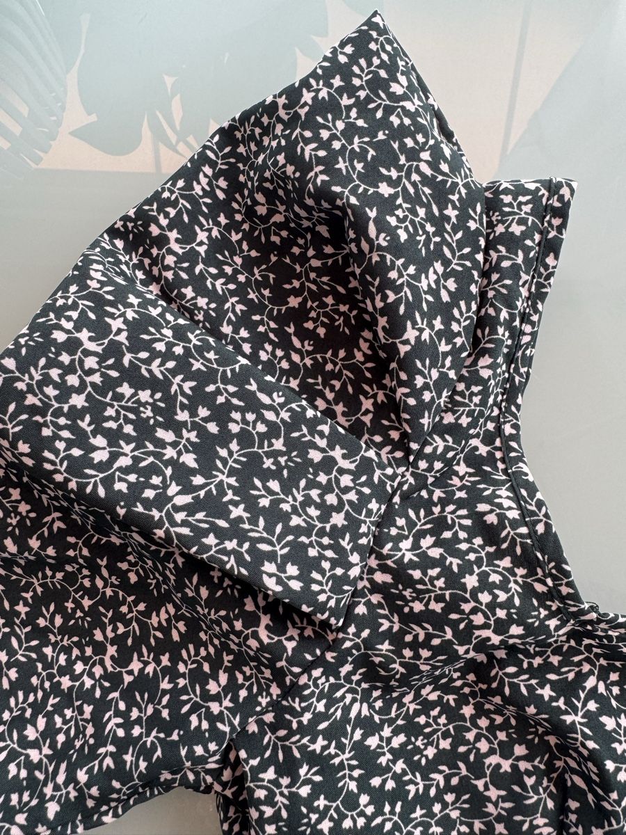 Top: Sommer Bluse mit Blumenmuster XS-S – Nuovo (secondo la descrizione) da zürich venduto da Bailey17 6