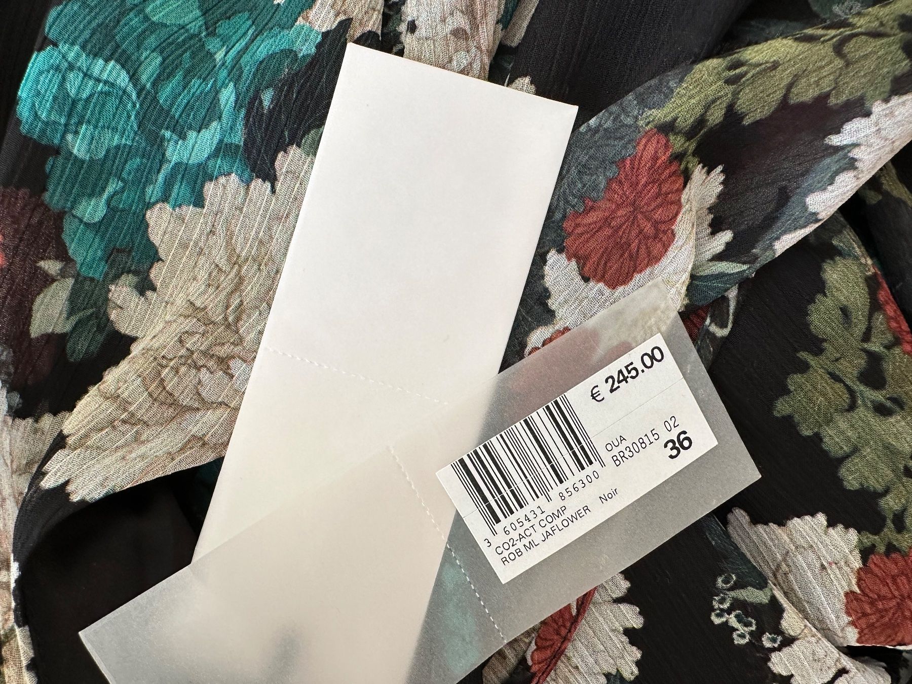 IKKS Robes: Robe IKKS tailee 36 – Neuf (Voir description) à Sion par indisherkane 4