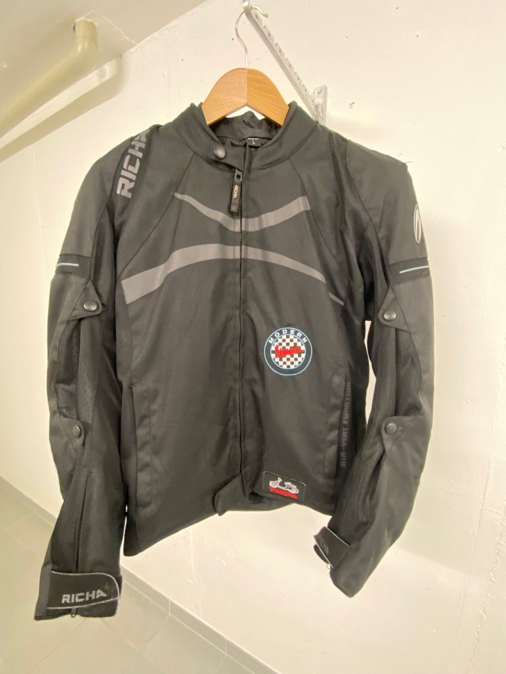 Giacche: Motorradjacke Richa Textil - Men black Gr. L – Usato da Landquart venduto da orca130