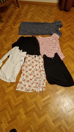 Lot des habits femme enceite
