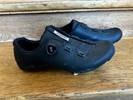 Suplest Rennradschuhe schwarz Boa System akzeptabel