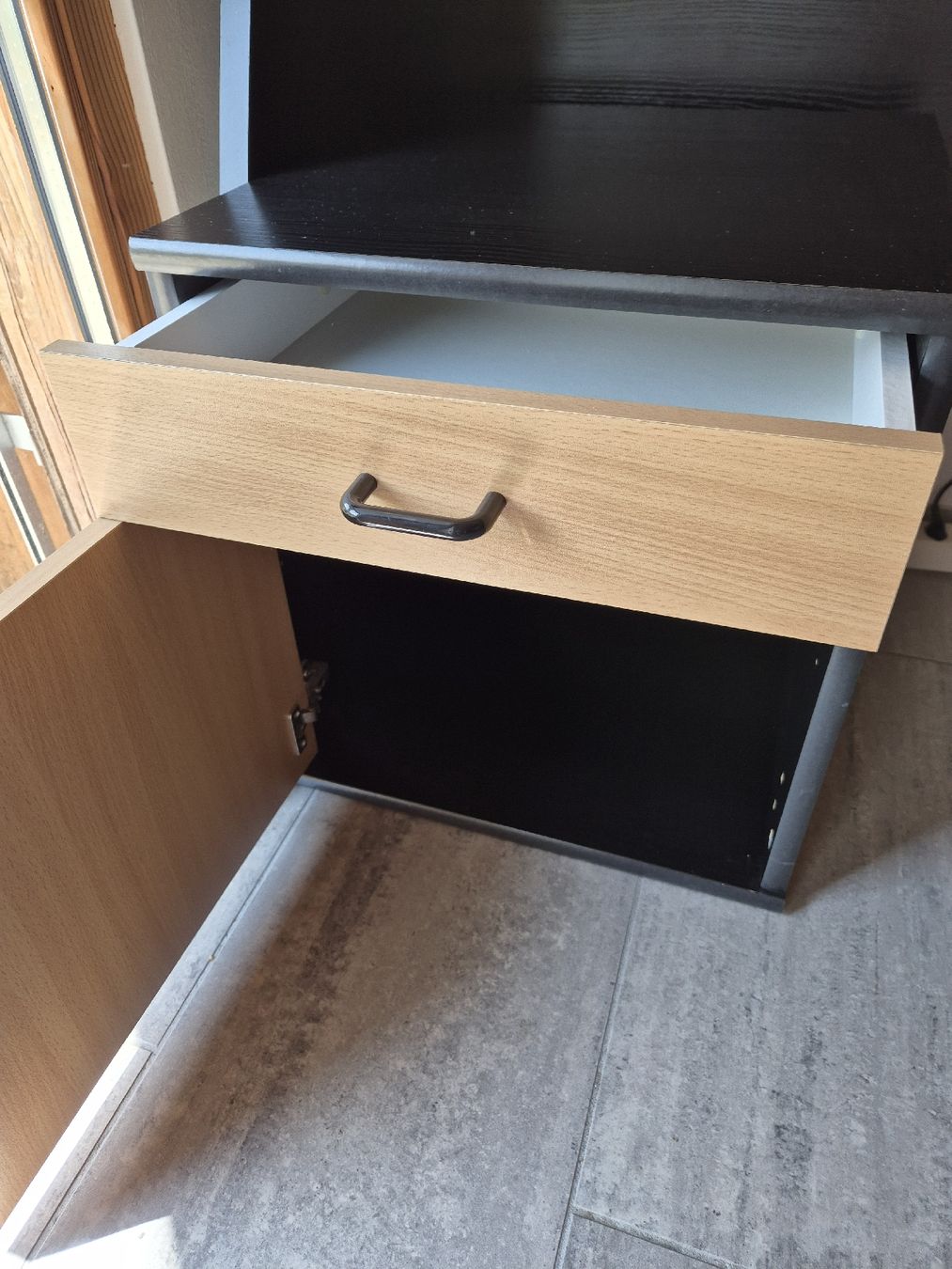Bureaux: Schreibtisch – D'occasion à Oberhofen Thun'see par RainbowPerfect 3
