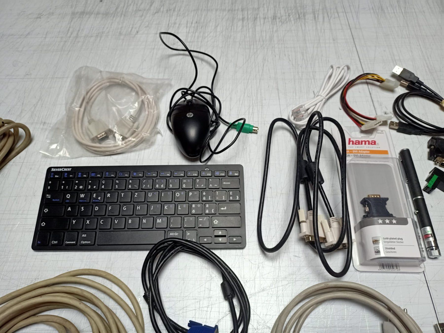 Cavi: Diverse Elektro PC-Kabel, Adapter, Maus, Keyboard etc – Usato da Chur venduto da slim777 1