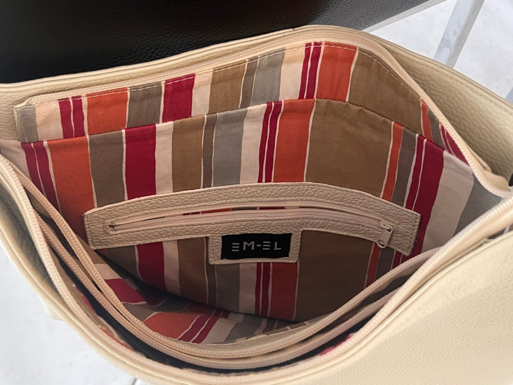 Borse da donna: Beiger Ledershopper mit mehreren Fächern – Nuovo e nell'imballaggio originale da Langendorf venduto da ber_t8vc 3