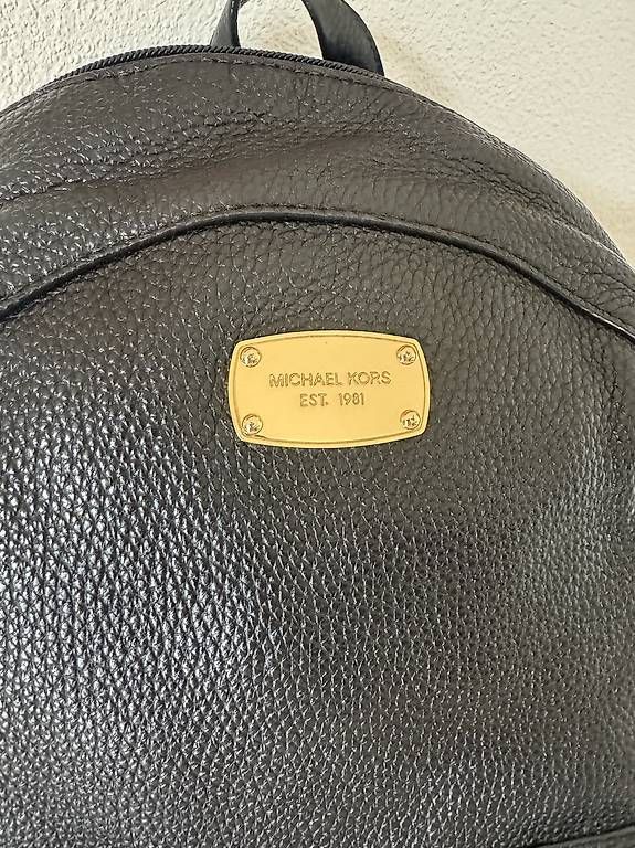 Zaini: Lederrucksack Michael Kors schwarz neuwertig – Usato da Oberglatt ZH venduto da jul_nhy7 1