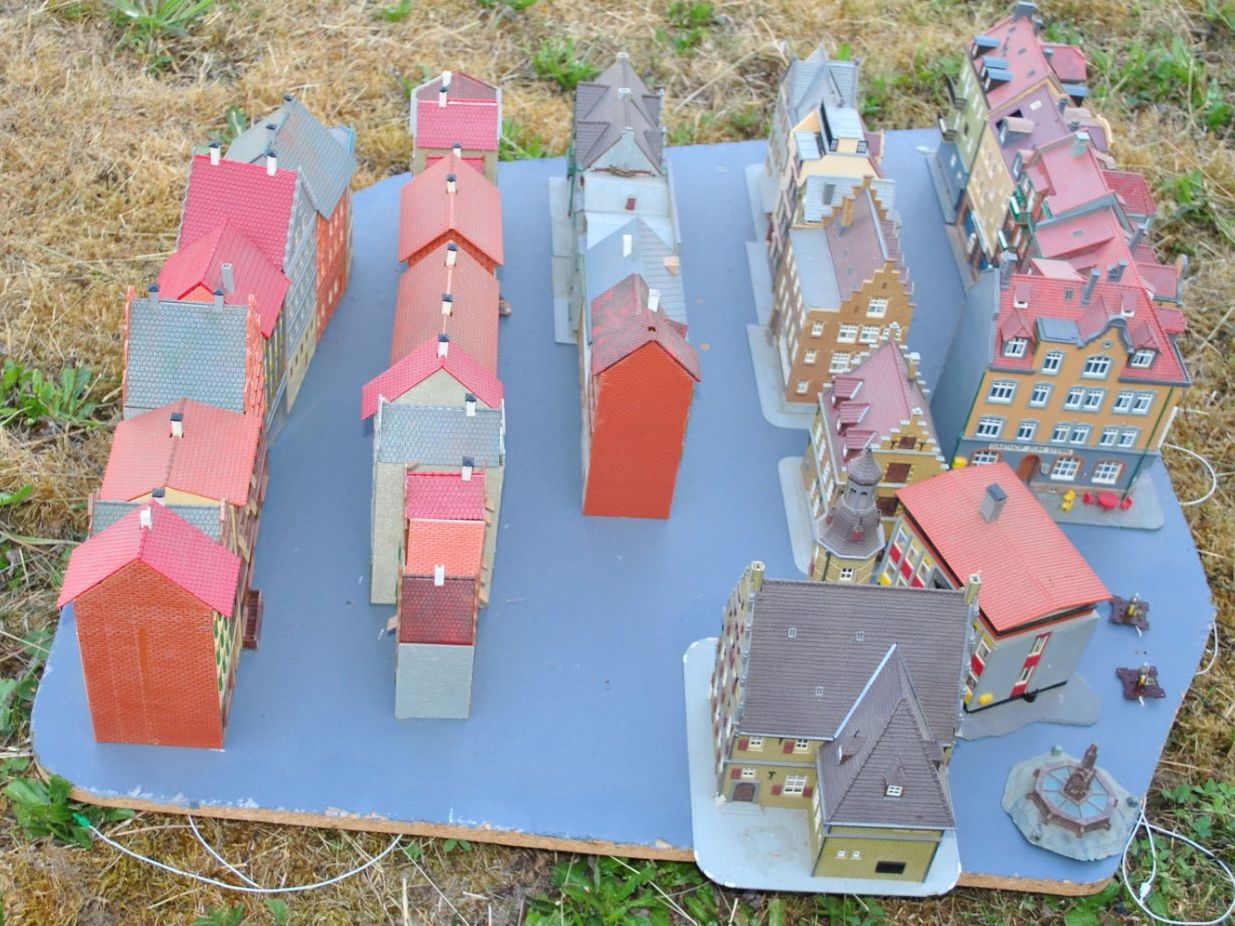 Faller Modelleisenbahnen: Faller Stadt (HUI002) – Gebraucht aus Aarwangen von Leg_10439 3