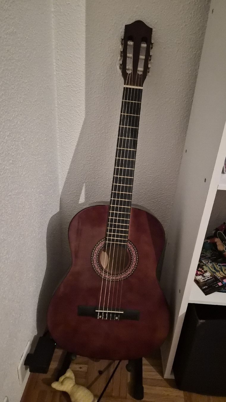 Guitare classique en bon état Idéale pour débuter (D #39 occasion) à La