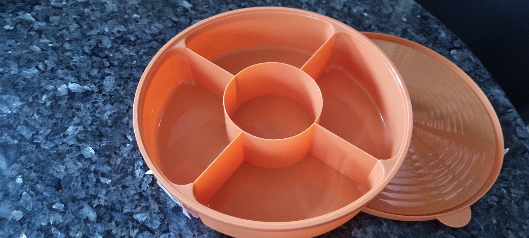 Contenitori & Simili: Snackbox Crofton rund mit 5 Fächern orange neu – Nuovo (secondo la descrizione) da egliswil venduto da Maggy6 1