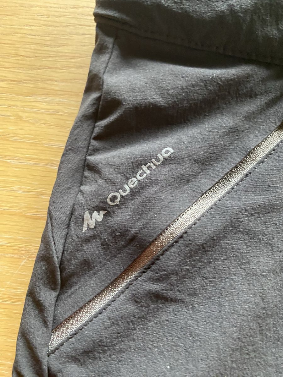 Decathlon Pantaloni: Short randonnée Quechua noir – Usato da Aigle venduto da Celina28 2