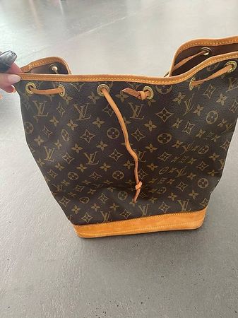 Louis Vuitton Noe Tasche gross