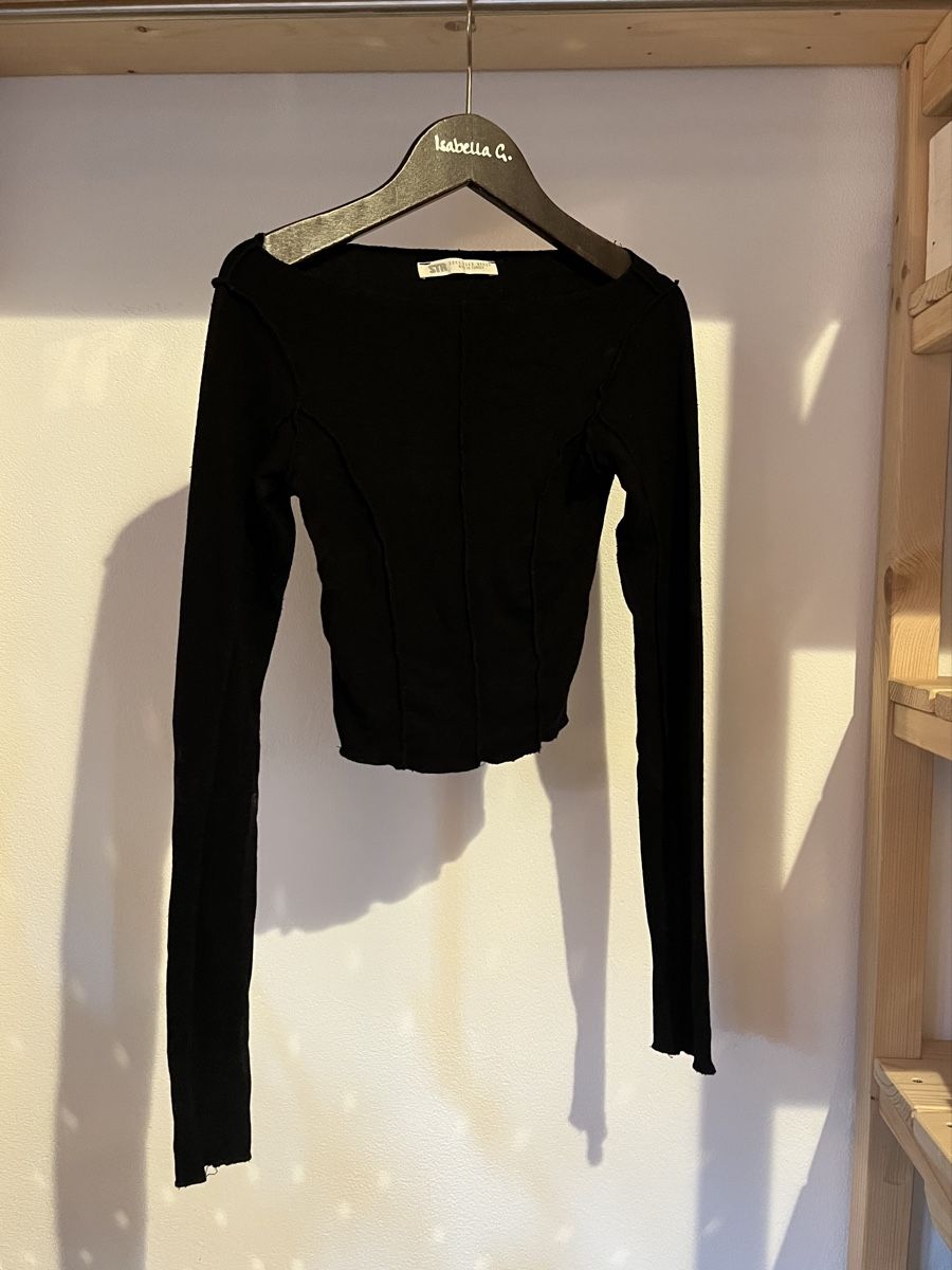 Stradivarius Top: Stradivarius Crop Longsleeve – Usato da Samedan venduto da K7kgh 2