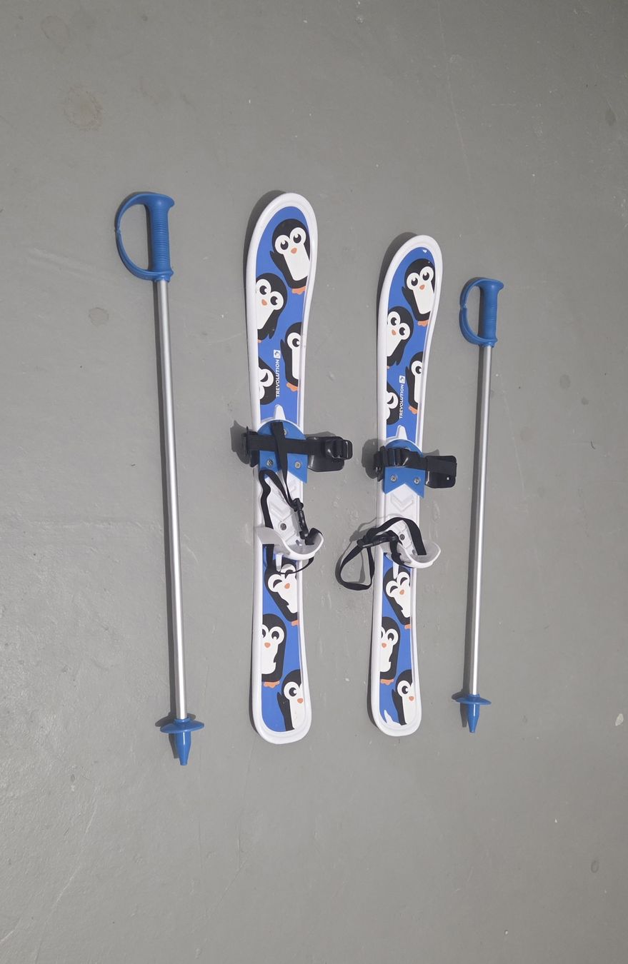 Sci: Skis bébé (patinettes) – Usato da Courtaman venduto da aur_f8db
